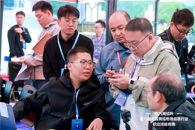 ̫������tyc4633