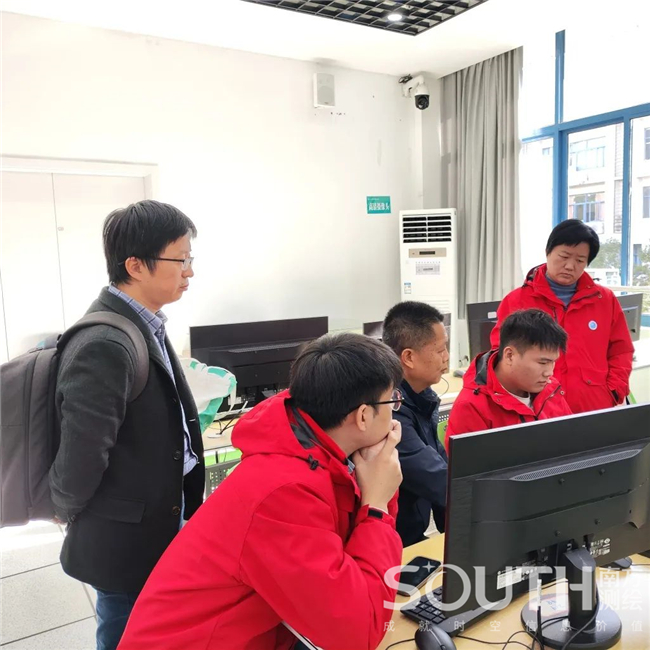 ̫������tyc4633