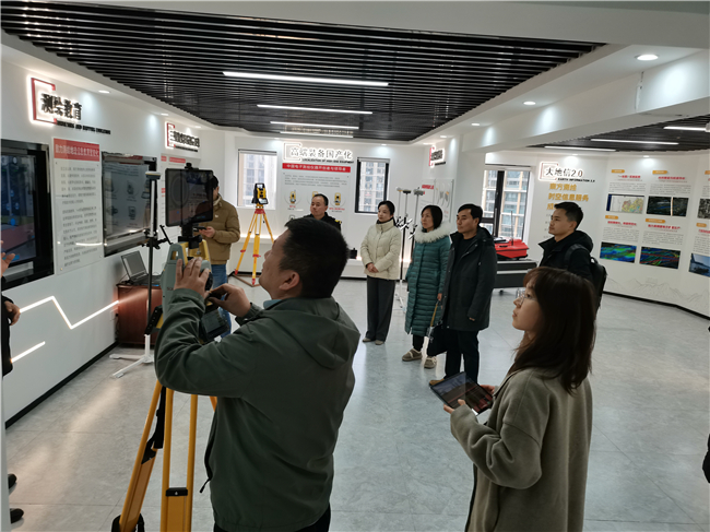 ̫������tyc4633