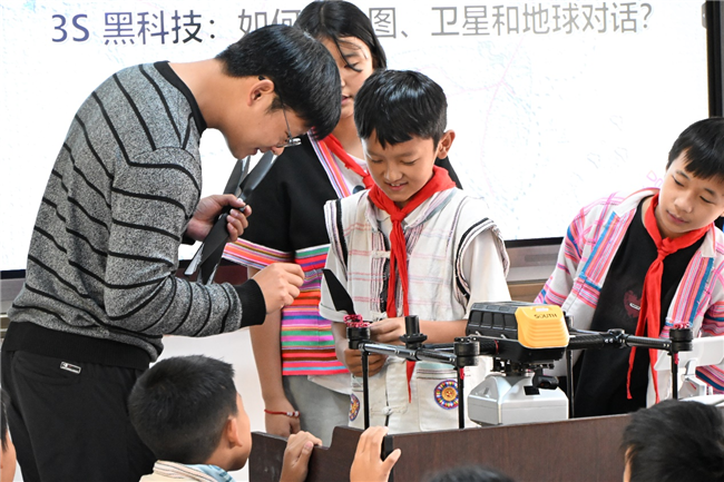 ̫������tyc4633