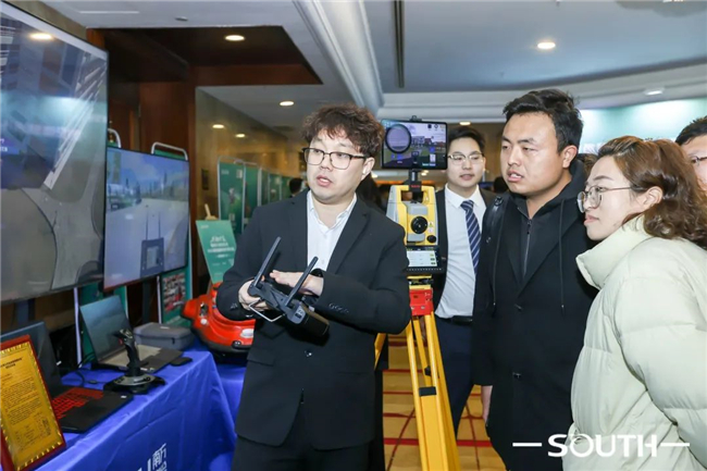 ̫������tyc4633