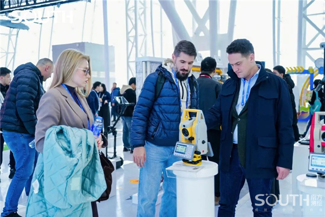 ̫������tyc4633