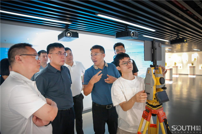 ̫������tyc4633