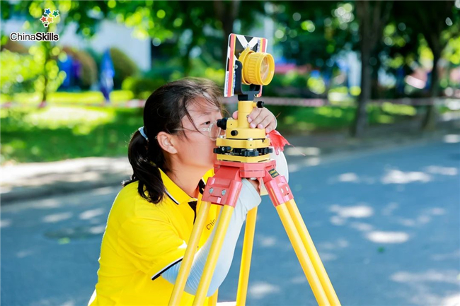 ̫������tyc4633