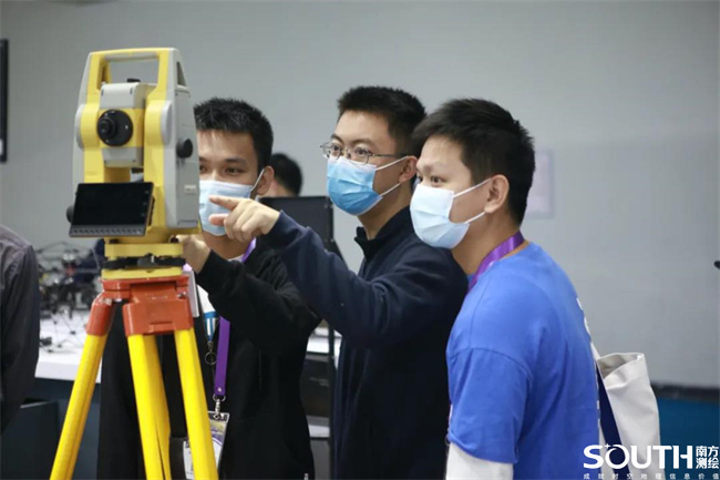 ̫������tyc4633