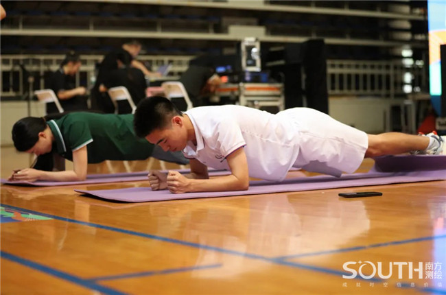 ̫������tyc4633