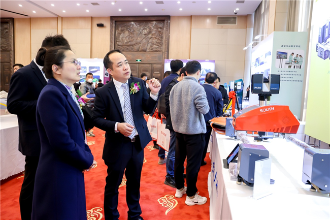 ̫������tyc4633