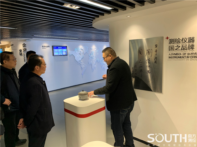 ̫������tyc4633