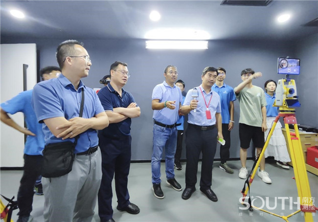 ̫������tyc4633