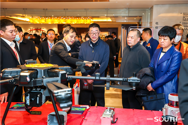 ̫������tyc4633