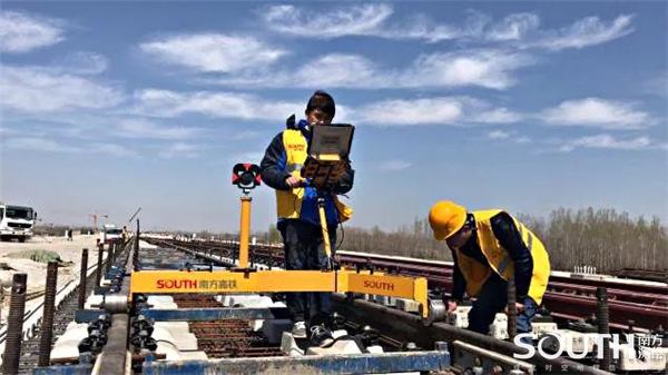 ̫������tyc4633