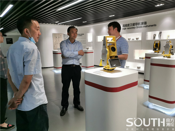 ̫������tyc4633