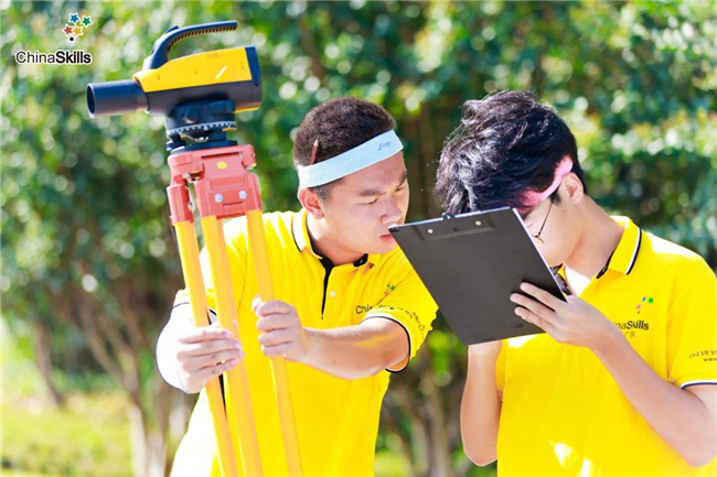 ̫������tyc4633