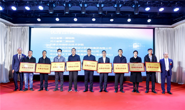 ̫������tyc4633