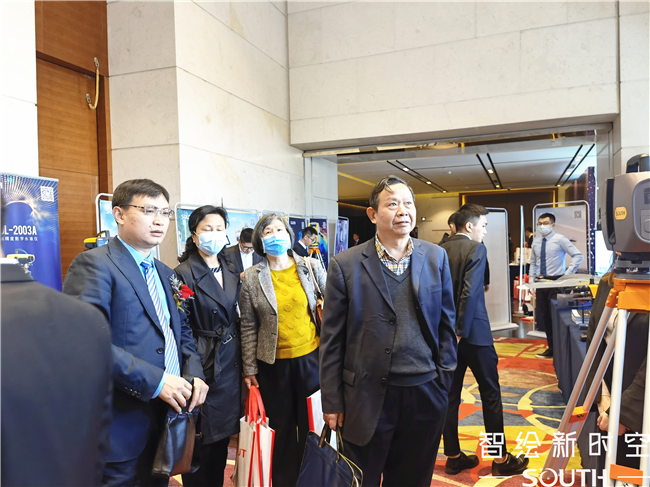 ̫������tyc4633