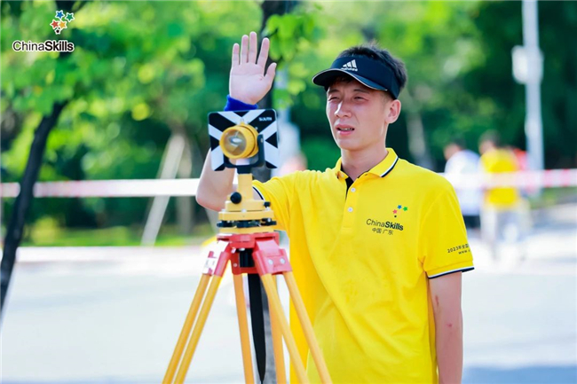 ̫������tyc4633