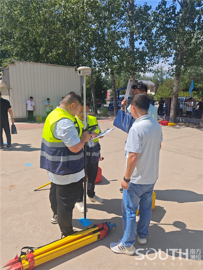 ̫������tyc4633