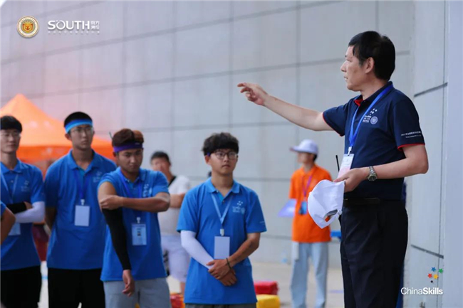 ̫������tyc4633