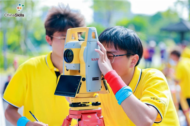 ̫������tyc4633