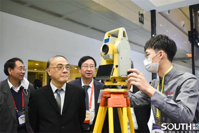 ̫������tyc4633