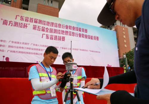 ̫������tyc4633