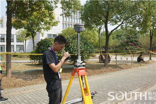 ̫������tyc4633