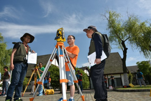 ̫������tyc4633