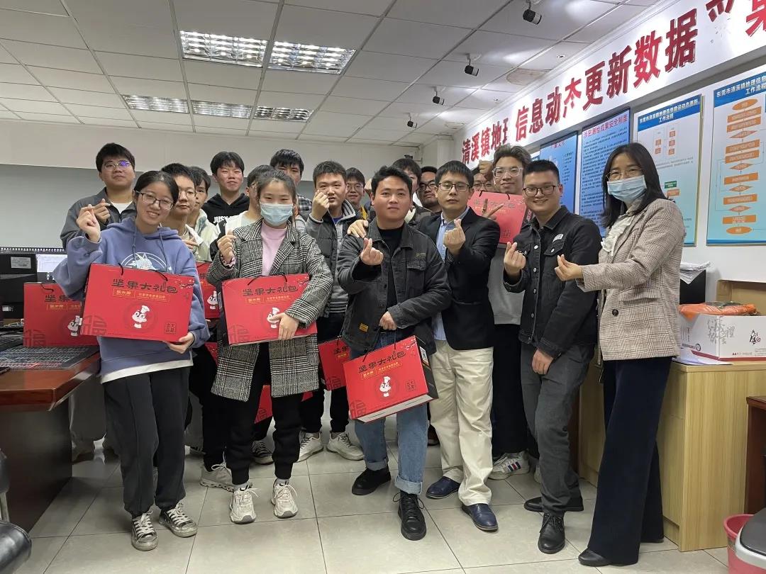 走访慰问，年货上门，1066vip威尼斯集团多项行动确保项目部员工“当场”过好年！