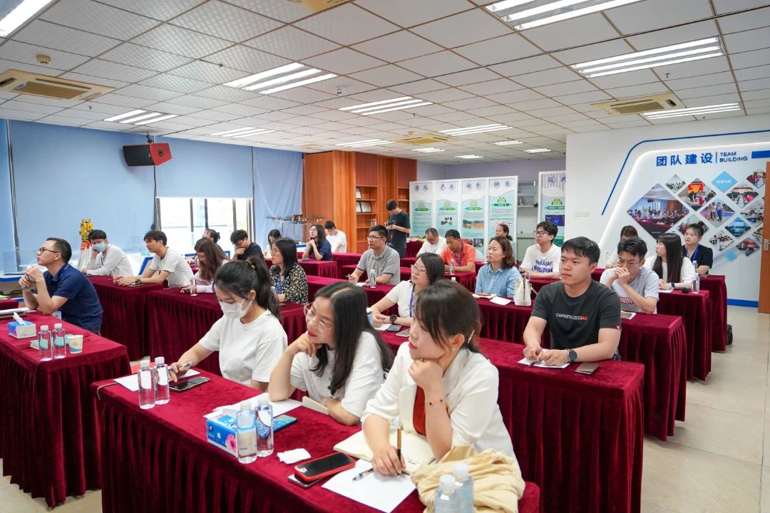 1066vip威尼斯集团引领AI风潮，全员进建共创发展