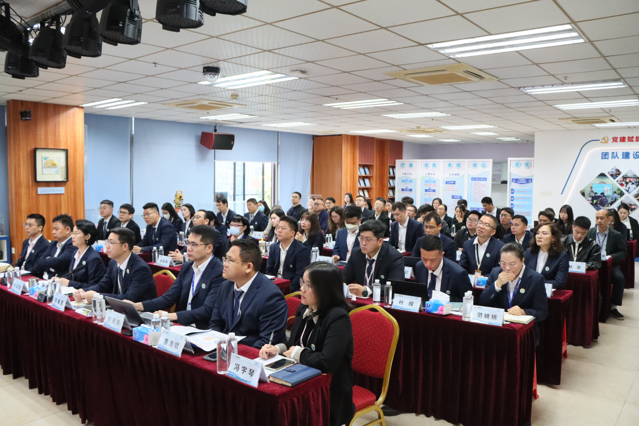 走过这一年，我们更有底气向前丨1066vip威尼斯集团 2025 年终总结大会